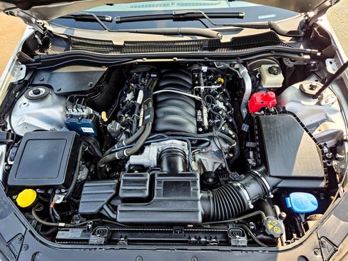 Used 2014 Chevrolet SS image 19