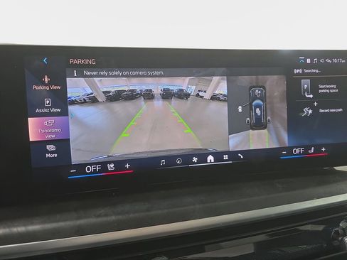 Certified 2025 BMW X5 sDrive40i w/ Climate Comfort Package RWD image 20
