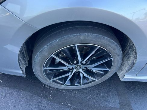 Used 2021 Toyota Camry SE image 7