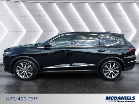 Certified 2025 Acura MDX w/ Technology Package FWD image 1
