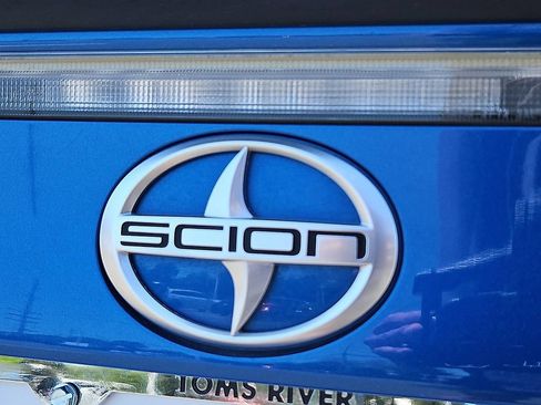 Used 2014 Scion tC FWD image 27