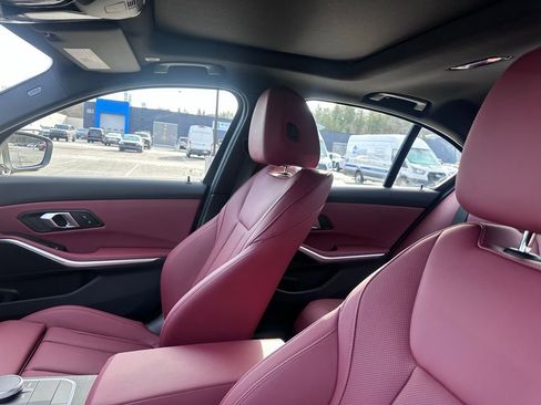 Certified 2025 BMW 330i xDrive Sedan w/ Premium Package AWD/4WD image 14