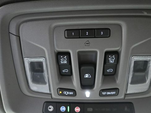 Used 2021 GMC Sierra 2500 Denali w/ Denali Ultimate Package image 19