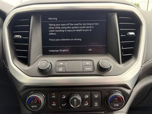 Used 2022 GMC Acadia SLE w/ LPO, Floor Liner Package FWD image 27