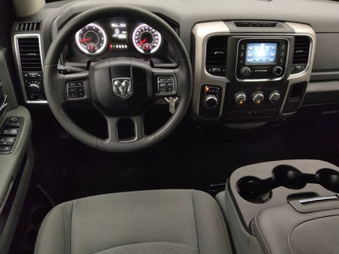 Used 2019 RAM 1500 Classic SLT RWD image 22