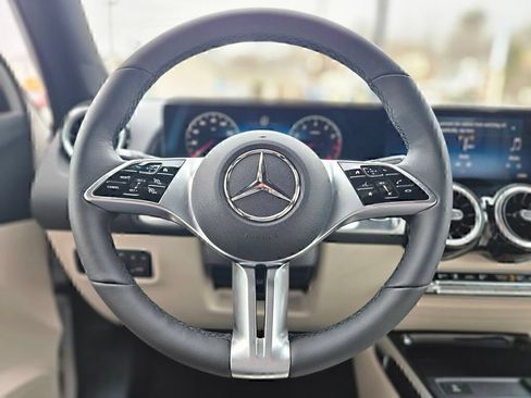 Certified 2026 Mercedes-Benz GLB 250 4MATIC image 27
