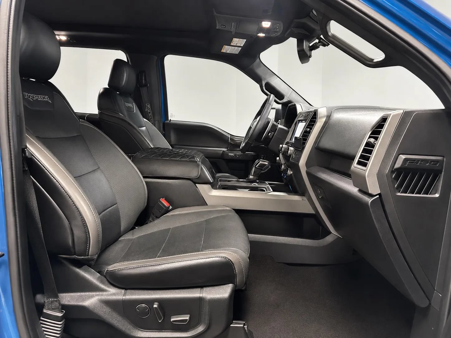 Used 2019 Ford F150 Raptor w/ Equipment Group 802A Luxury AWD/4WD image 27