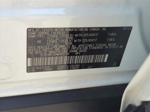 Certified 2021 Toyota RAV4 LE image 29