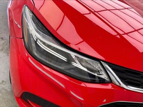 Used 2017 Chevrolet Cruze LT w/ Convenience Package FWD image 25