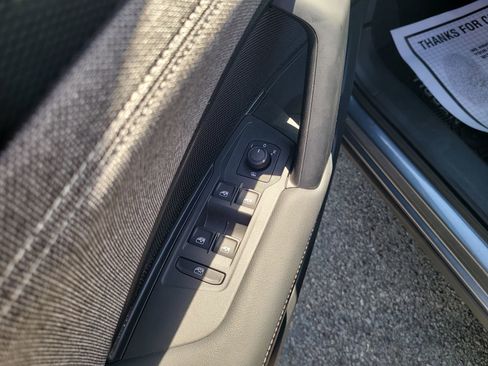 Used 2025 Volkswagen Tiguan S FWD image 11