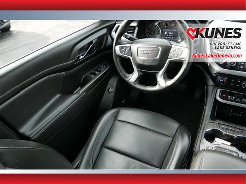 Used 2023 GMC Acadia SLT AWD/4WD image 15