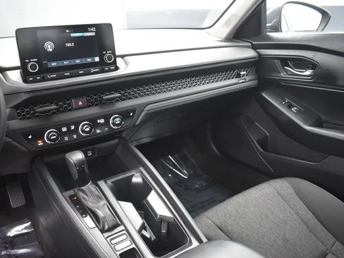 Used 2024 Honda Accord EX image 32