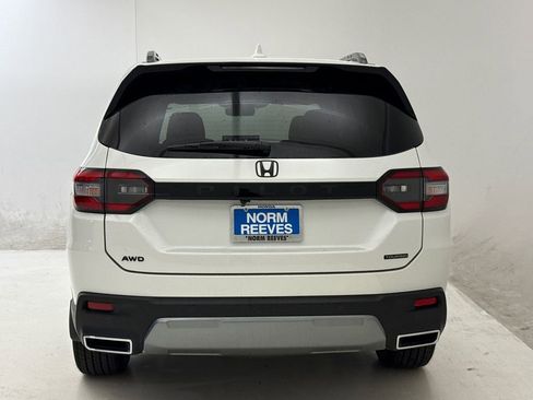 New 2026 Honda Pilot Touring image 8