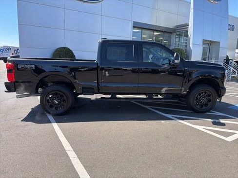 Used 2026 Ford F350 Lariat w/ Black Appearance Package image 8