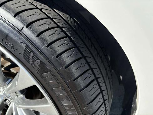 Used 2014 INFINITI Q60 Journey w/ Premium Package image 11