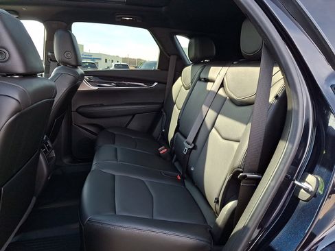 Used 2022 Cadillac XT5 Premium Luxury image 10