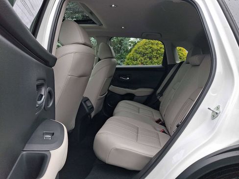 Certified 2024 Honda HR-V EX-L image 10