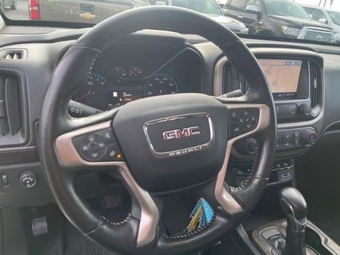 Used 2022 GMC Canyon Denali image 9