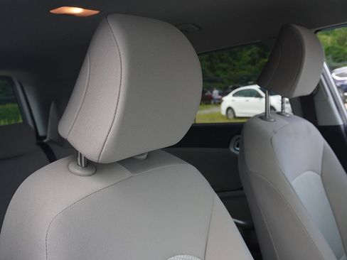 Used 2020 Kia Soul LX FWD image 28