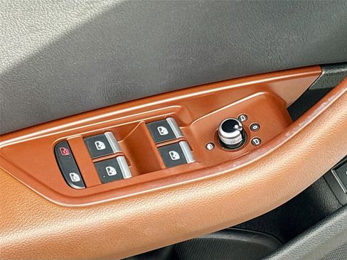 Used 2018 Audi A4 2.0T Ultra Premium w/ Convenience Package image 19