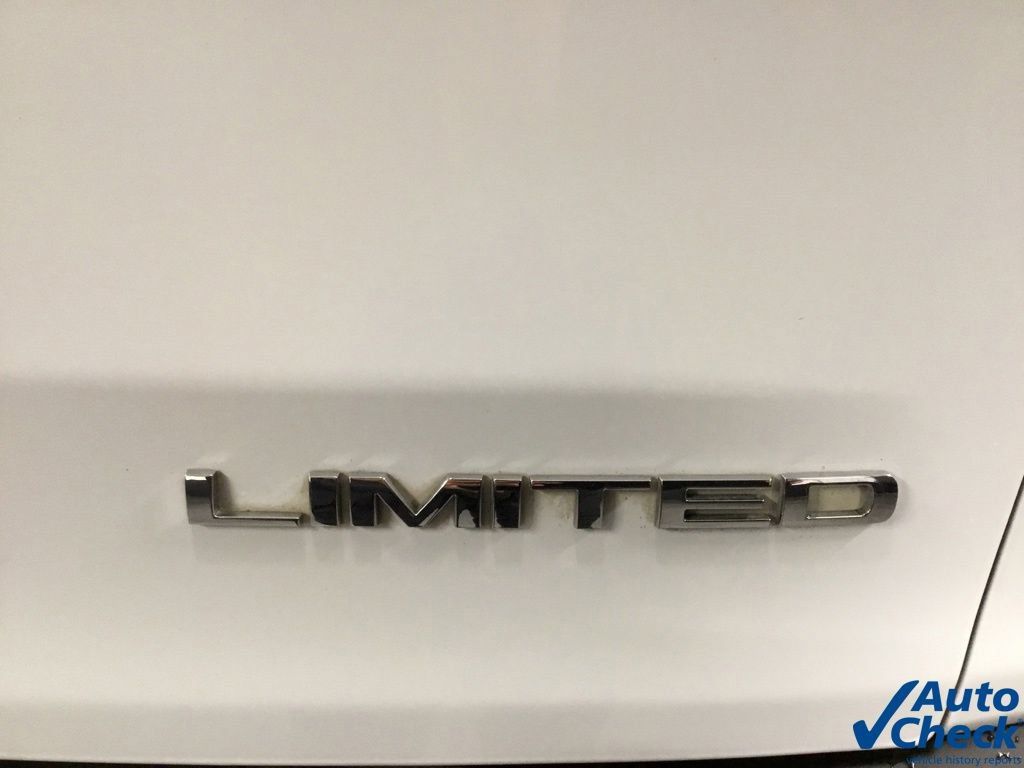 Used 2016 Jeep Cherokee Limited AWD/4WD image 15