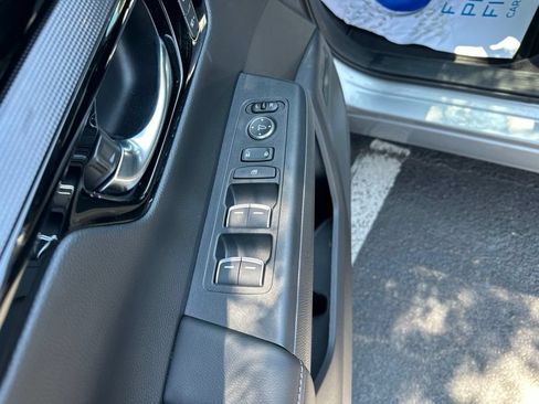 Used 2025 Honda CR-V EX-L image 22