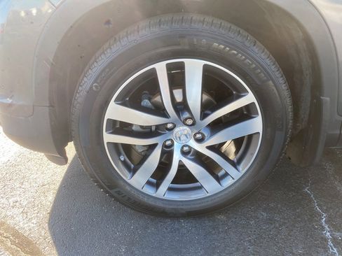 Used 2016 Honda Pilot Elite image 9