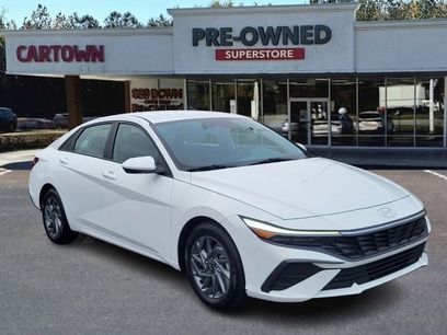 Used 2024 Hyundai Elantra SEL