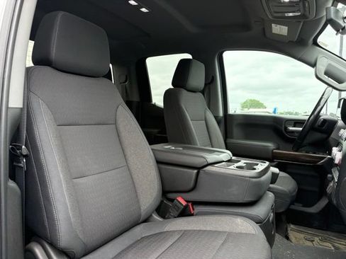 Used 2019 GMC Sierra 1500 SLE w/ SLE Value Package AWD/4WD image 11