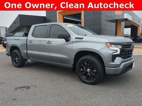 Used 2024 Chevrolet Silverado 1500 RST w/ Convenience Package II image 2