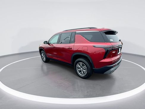 New 2025 Chevrolet Traverse LT w/ Enhanced Driving Package image 6