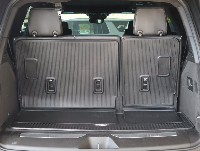 Used 2022 Cadillac Escalade Sport Platinum AWD/4WD image 43