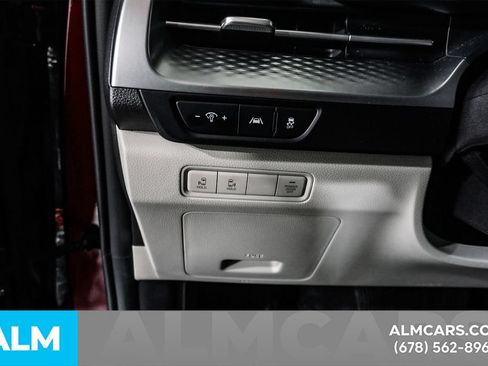 Used 2024 Kia Carnival LX FWD image 29