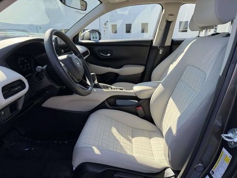 Used 2024 Honda HR-V LX image 8
