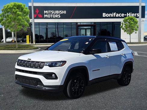 Used 2022 Jeep Compass Altitude w/ Convenience Group image 2