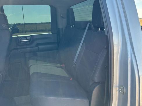 Used 2022 Chevrolet Silverado 2500 LT w/ Convenience Package image 9