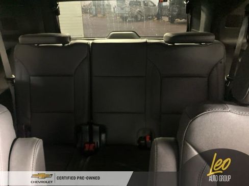 Used 2025 Chevrolet Tahoe Z71 w/ Comfort Package image 25