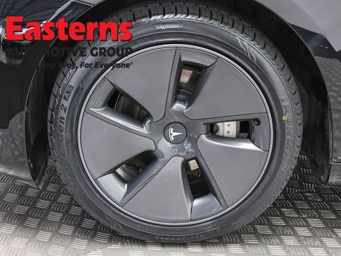 Used 2023 Tesla Model 3 Standard Range RWD image 27