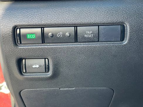 Certified 2023 Nissan Sentra SV w/ All-Weather Package FWD image 16