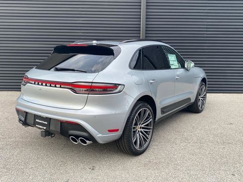 Certified 2025 Porsche Macan image 3