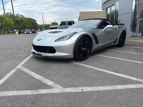 Used 2016 Chevrolet Corvette Z06 w/ 3LZ Preferred Equipment Group image 3