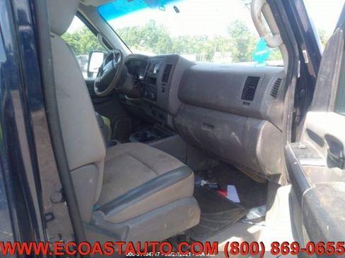 Used 2012 Nissan NV 2500 SV image 7