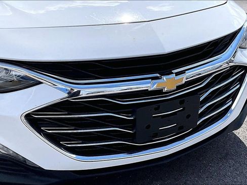 Used 2023 Chevrolet Malibu LT FWD image 30