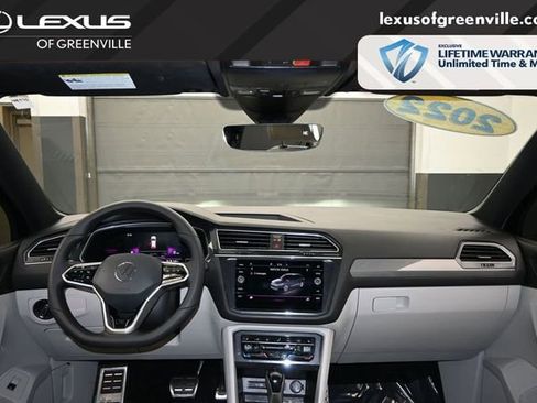 Used 2022 Volkswagen Tiguan SE R-Line FWD image 24