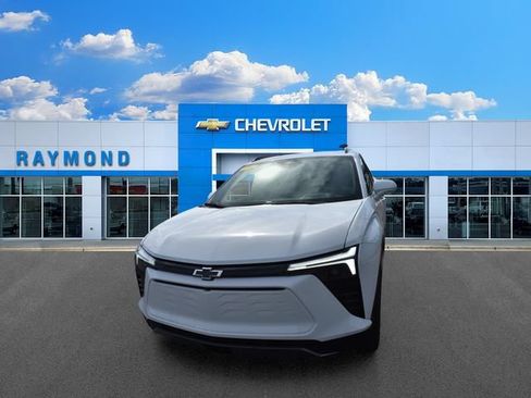 New 2026 Chevrolet Blazer EV LT AWD/4WD image 8