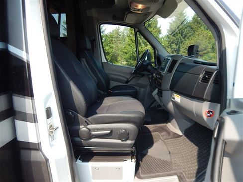 Used 2016 Mercedes-Benz Sprinter 3500 image 17