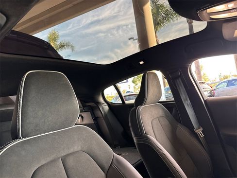 Certified 2023 Volvo C40 P8 Recharge Ultimate image 16