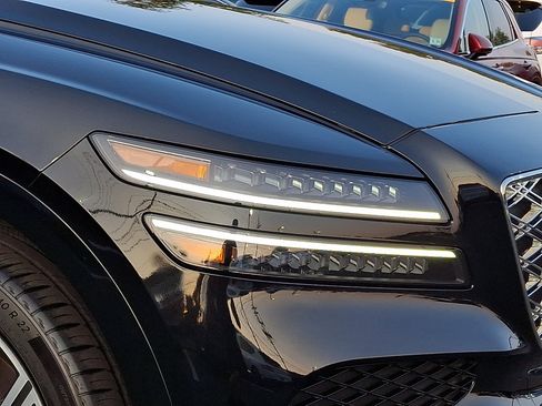 Certified 2025 Genesis GV80 2.5T Prestige AWD/4WD image 9