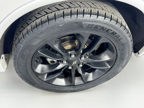 Used 2022 Dodge Durango R/T w/ Blacktop Package AWD/4WD image 33