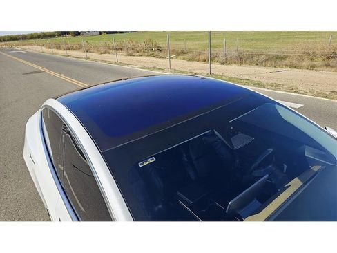 Used 2018 Tesla Model 3 Long Range image 11